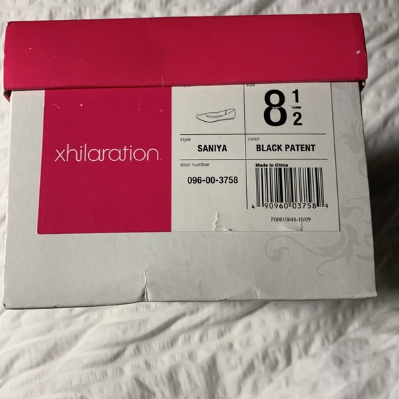 XHILARATION Black Patent Leather Pointed Toe Flats - Picture 8 of 9